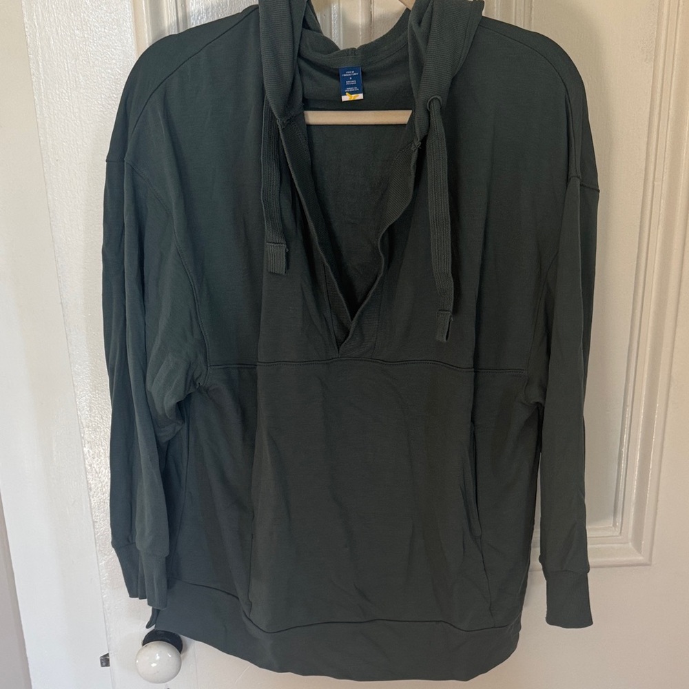 Old Navy Women's Dark Green V-Neck Sweater